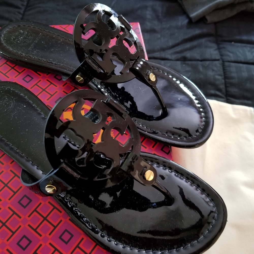Tory Burch Patent Miller Sandles
